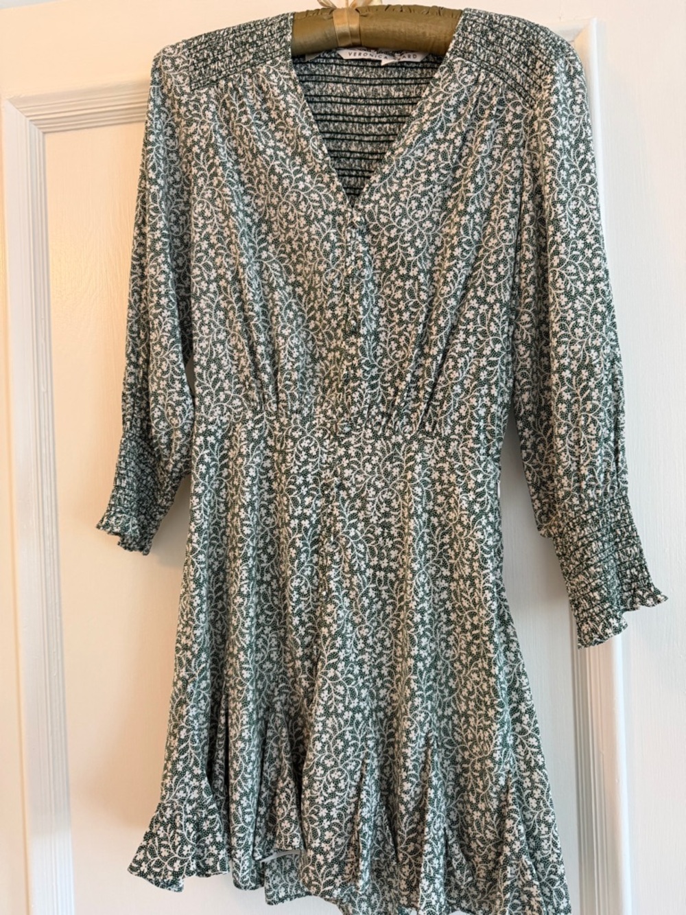 Veronica Beard - Desio V neck Green Floral Dress - Picture 3 of 4